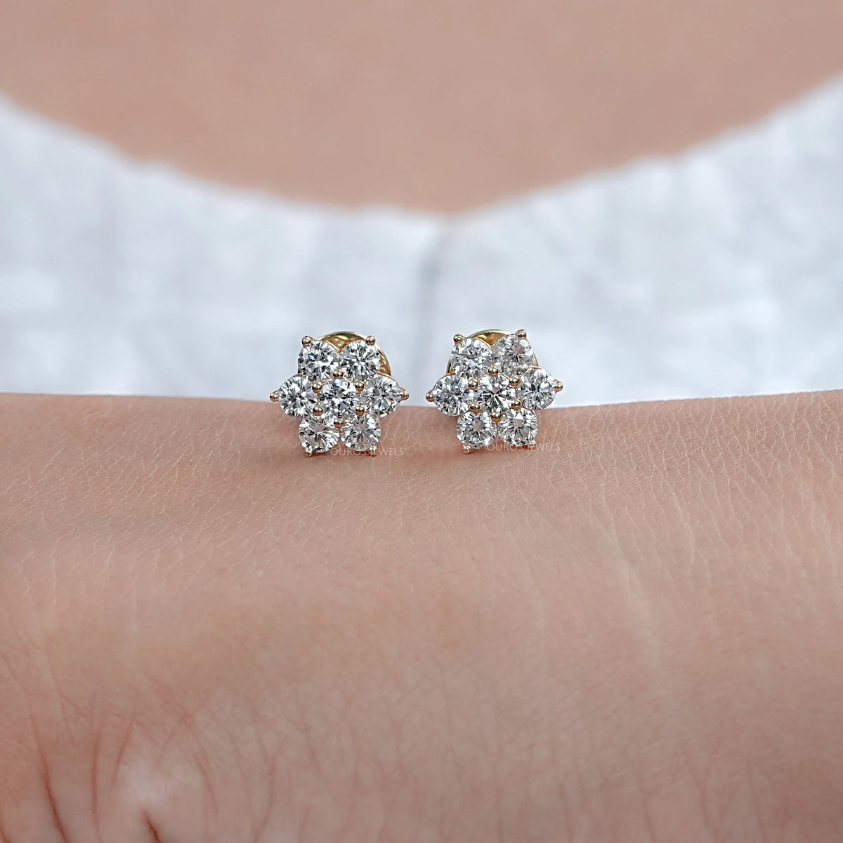 Round Diamond Floral Stud Earrings Earring