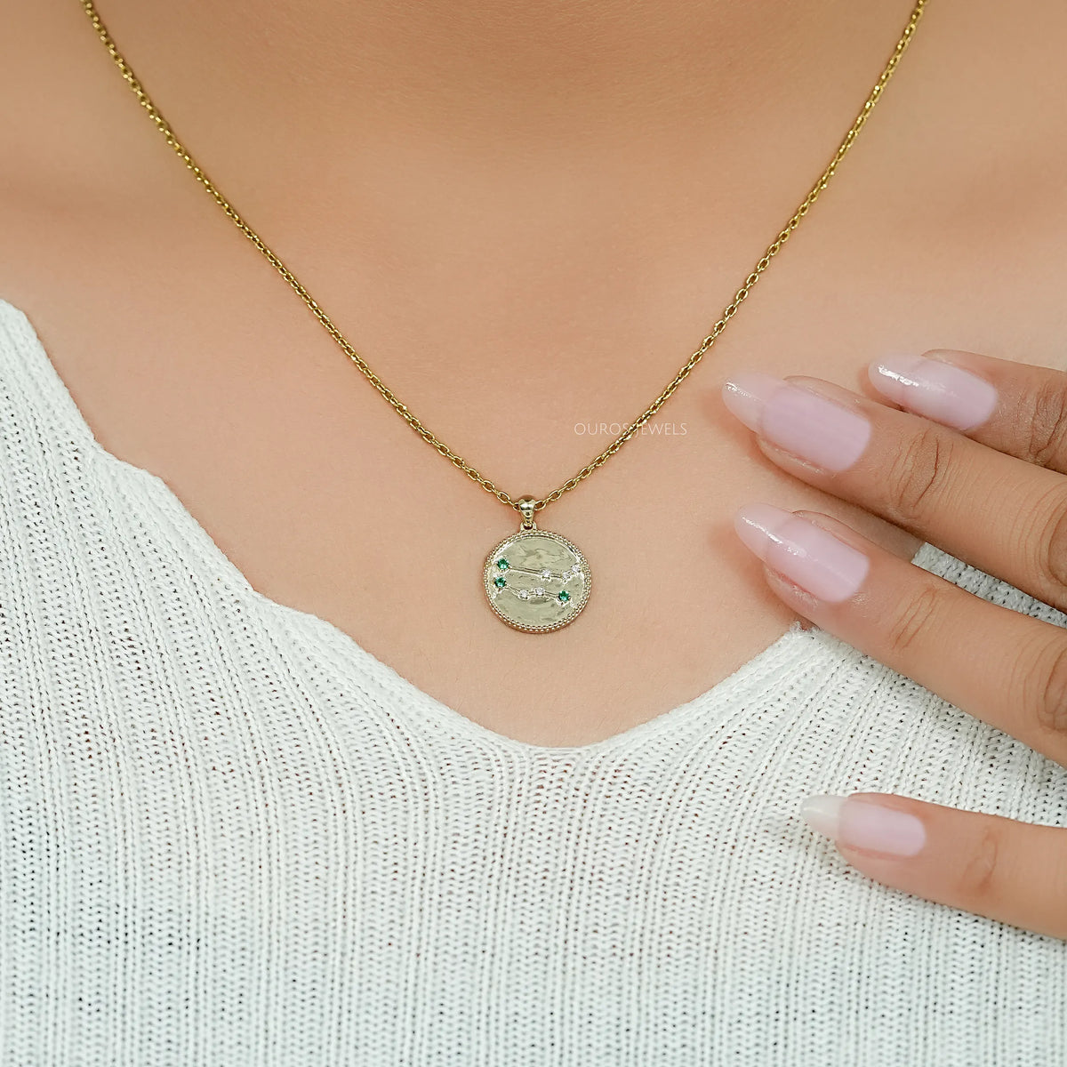 Gemini Zodiac Sign Emerald Gemstone Pendant Necklaces
