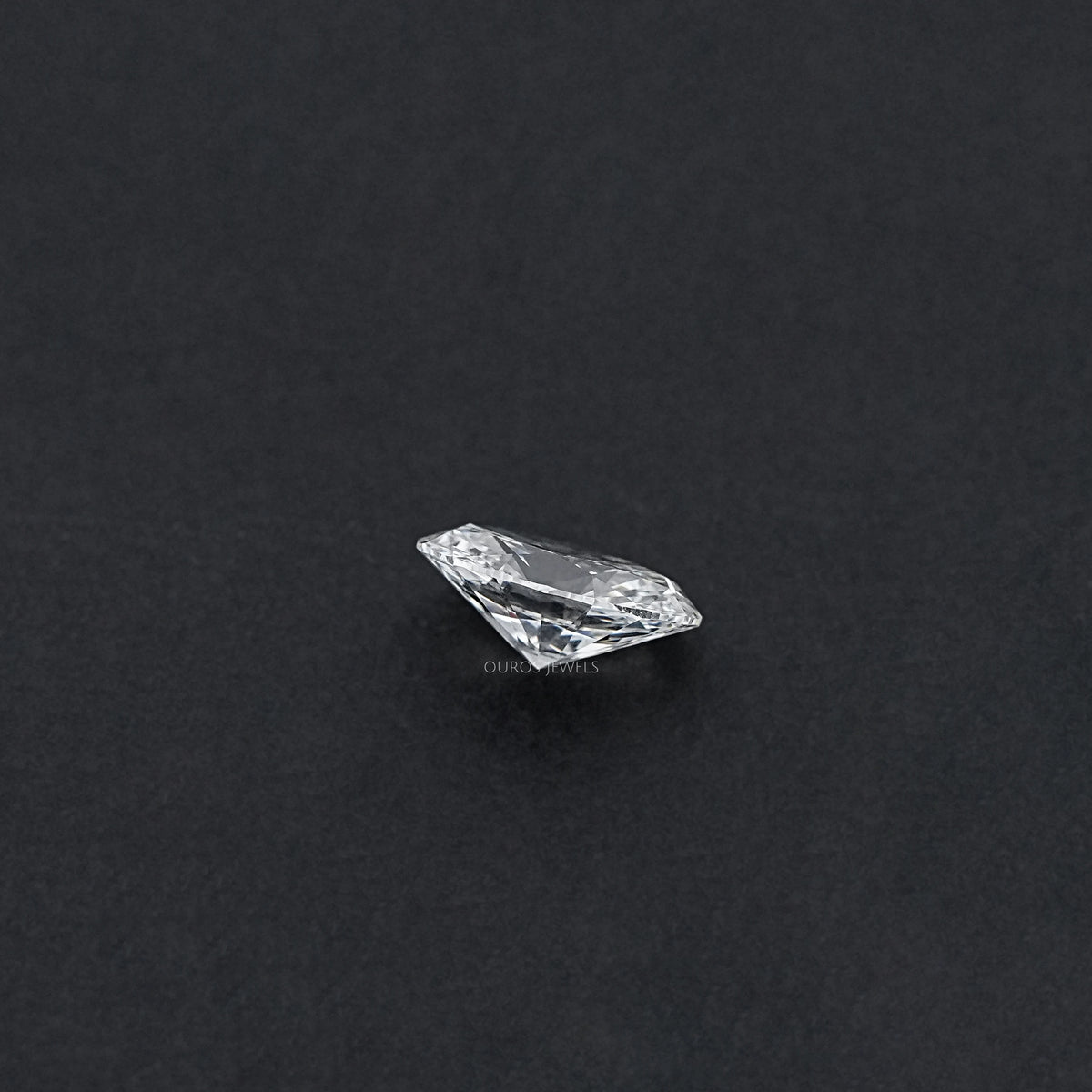 8X Lab Grown Diamond - Oval Shape Loose