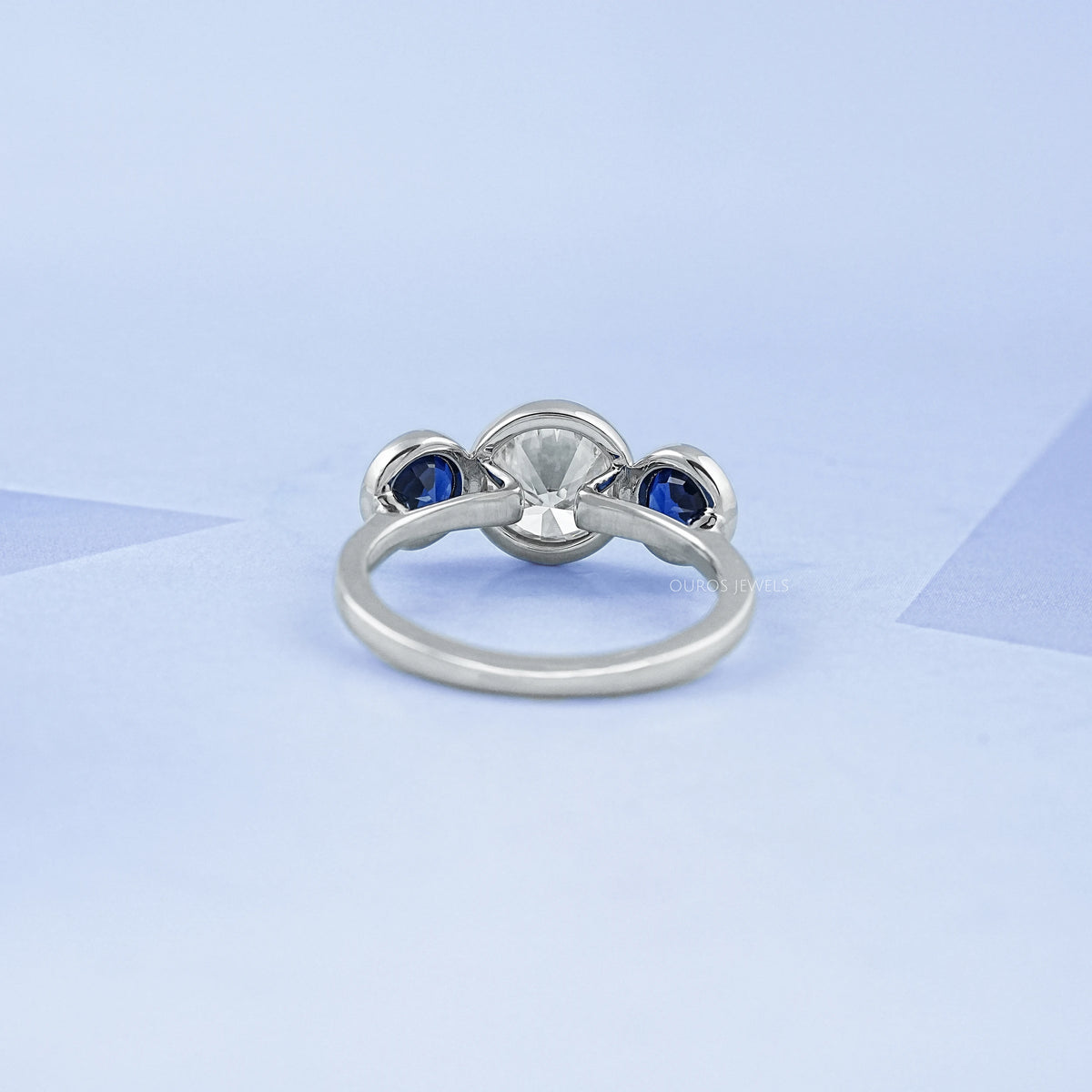 Three Stone Sapphire Gemstone Bezel Set Ring Ring