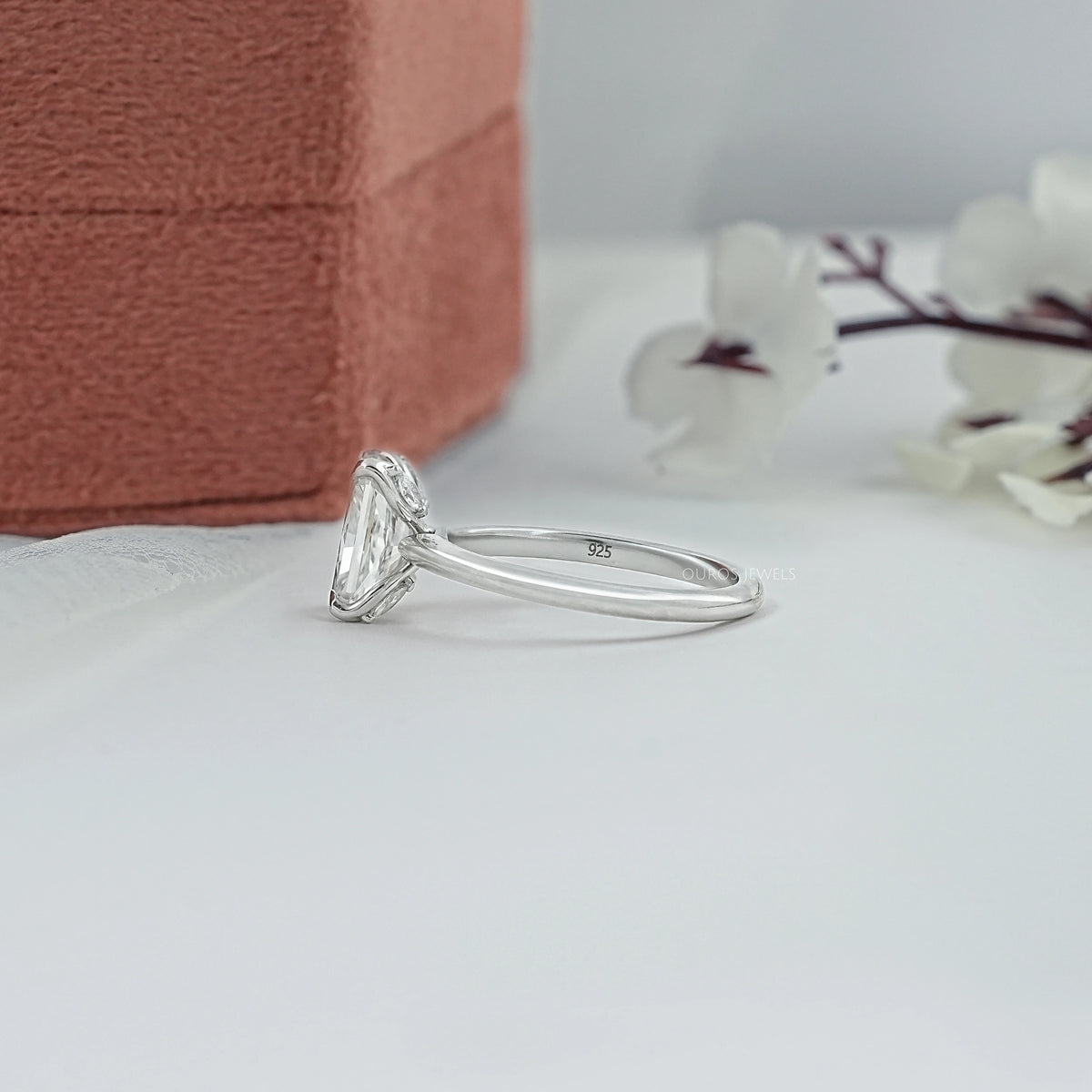 Radiant Lab Diamond Tulip Basket Solitaire Ring Ring
