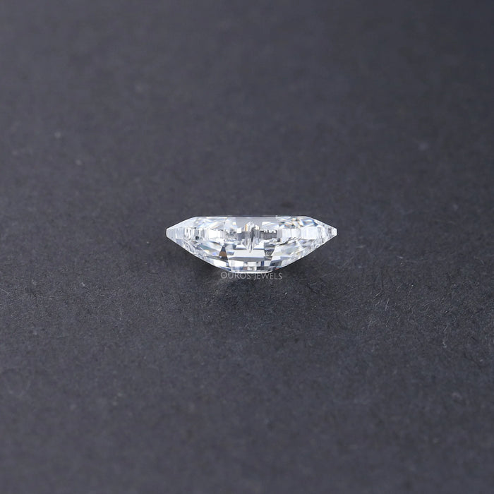 Diamant de laboratoire de 0,83 carat de forme antique taillé pour les lèvres