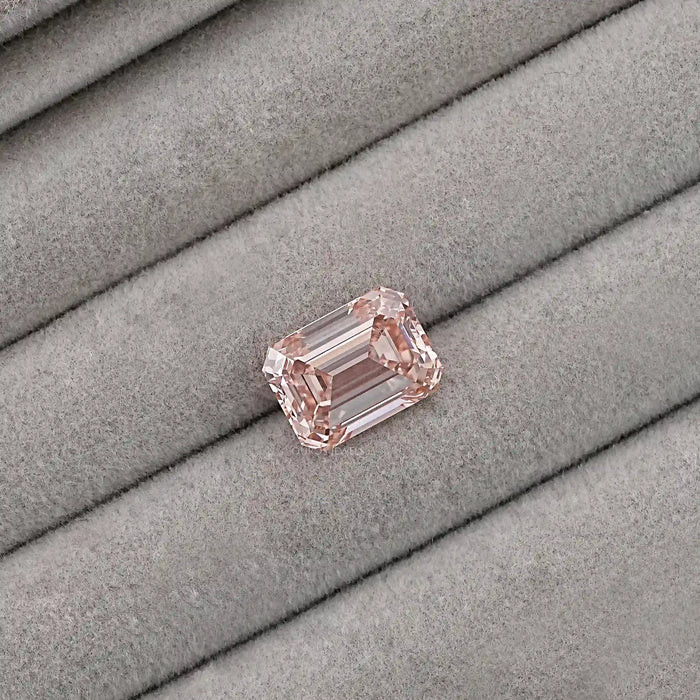 Diamant de laboratoire taille émeraude rose - 10,08 ct certifié