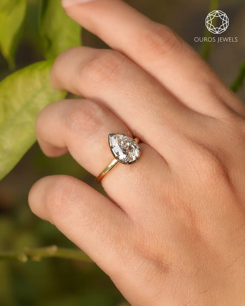 Engagement Rings for Petite Hands: Diamond Shapes, Settings & Tips