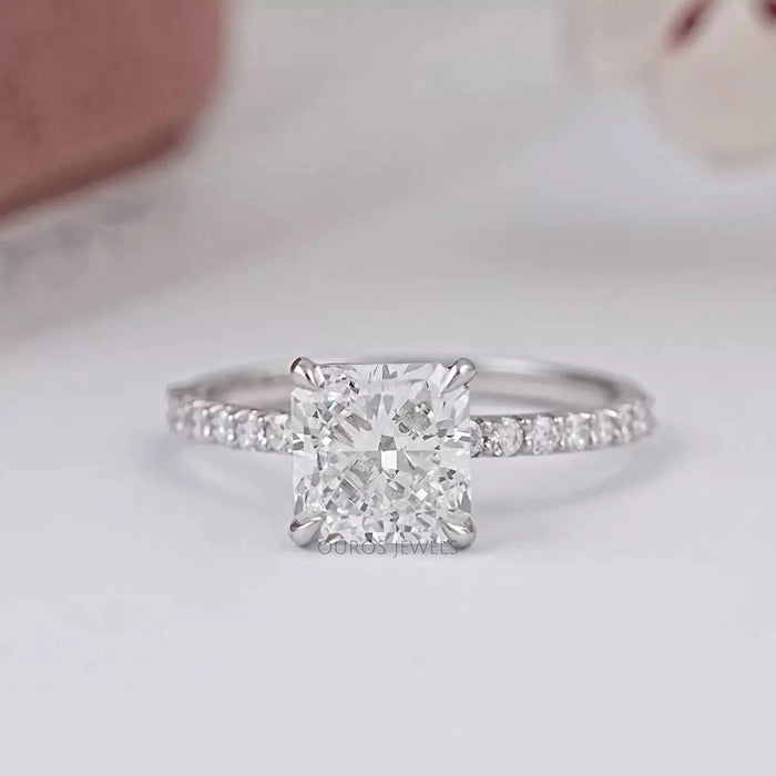 front view of square radiant-cut lab-grown diamond solitaire accent wedding ring