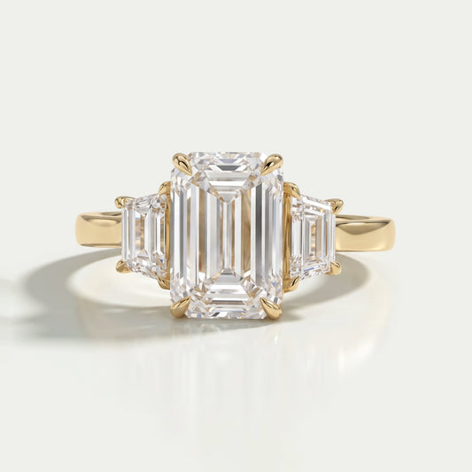 Bague de fiançailles à 3 diamants taille émeraude de laboratoire