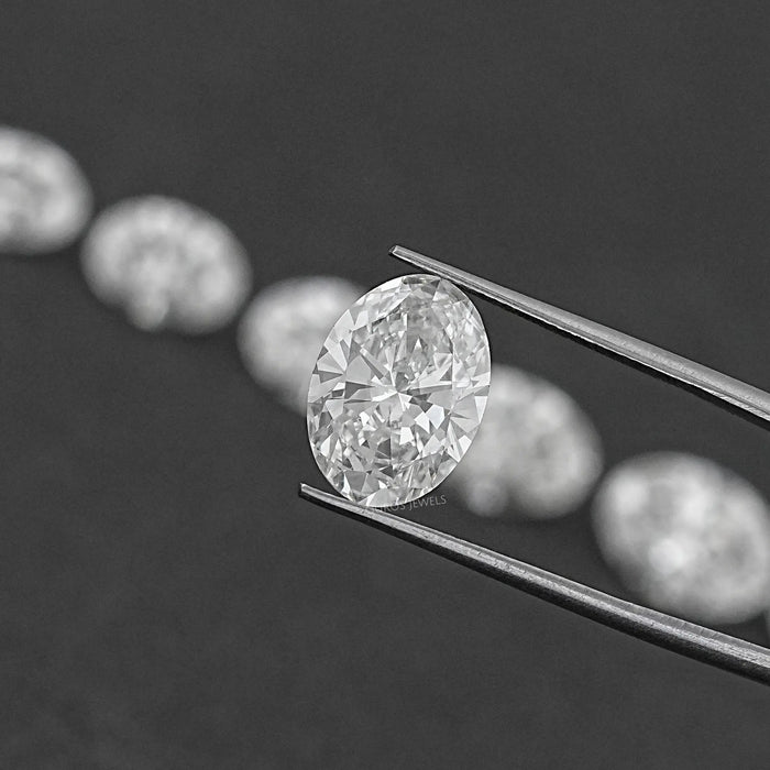 Diamant de laboratoire à taille ovale certifié IGI