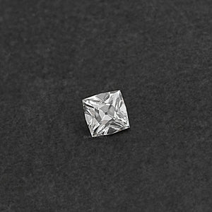 Diamant taillé en laboratoire de taille Peruzzi