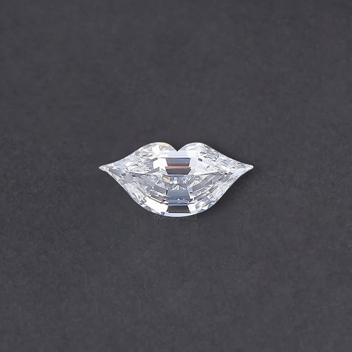 Diamant de laboratoire de 0,83 carat de forme antique taillé pour les lèvres