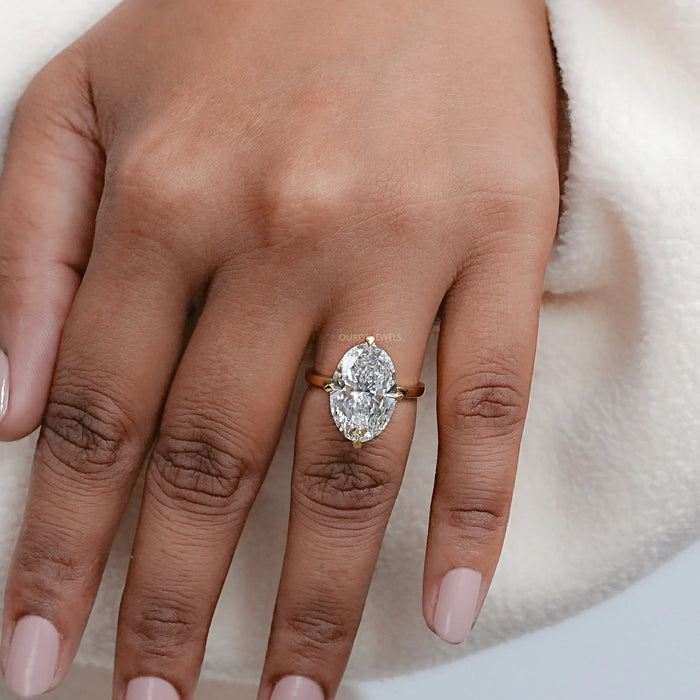 Oval Cut Diamond Solitaire Ring - Hailey Bieber Edition