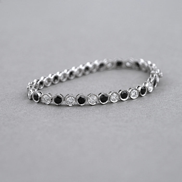 Bracelet alternatif avec diamants noirs taille ronde sertis