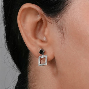 Boucles d'oreilles pendantes en diamants noirs taille princesse de laboratoire