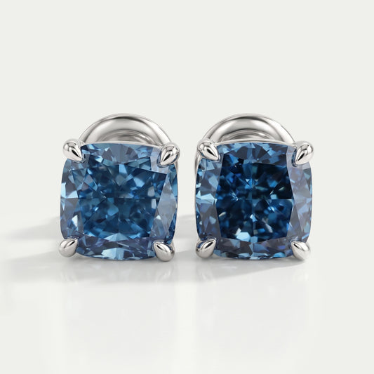 Boucles d'oreilles à tige en diamant de laboratoire taille coussin bleu