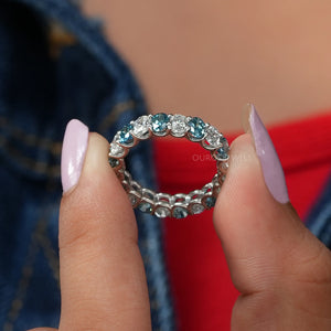 [A Women showing Blue Oval Diamond Ring]-[Ouros Jewels]