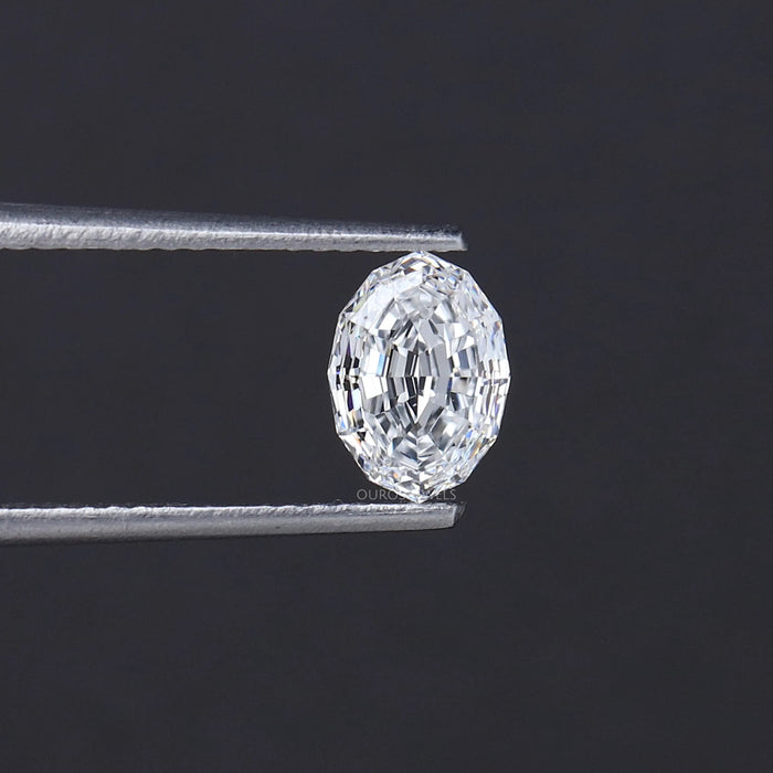 Diamant ovale de 1,00 carat, taillé en gradins, cultivé en laboratoire