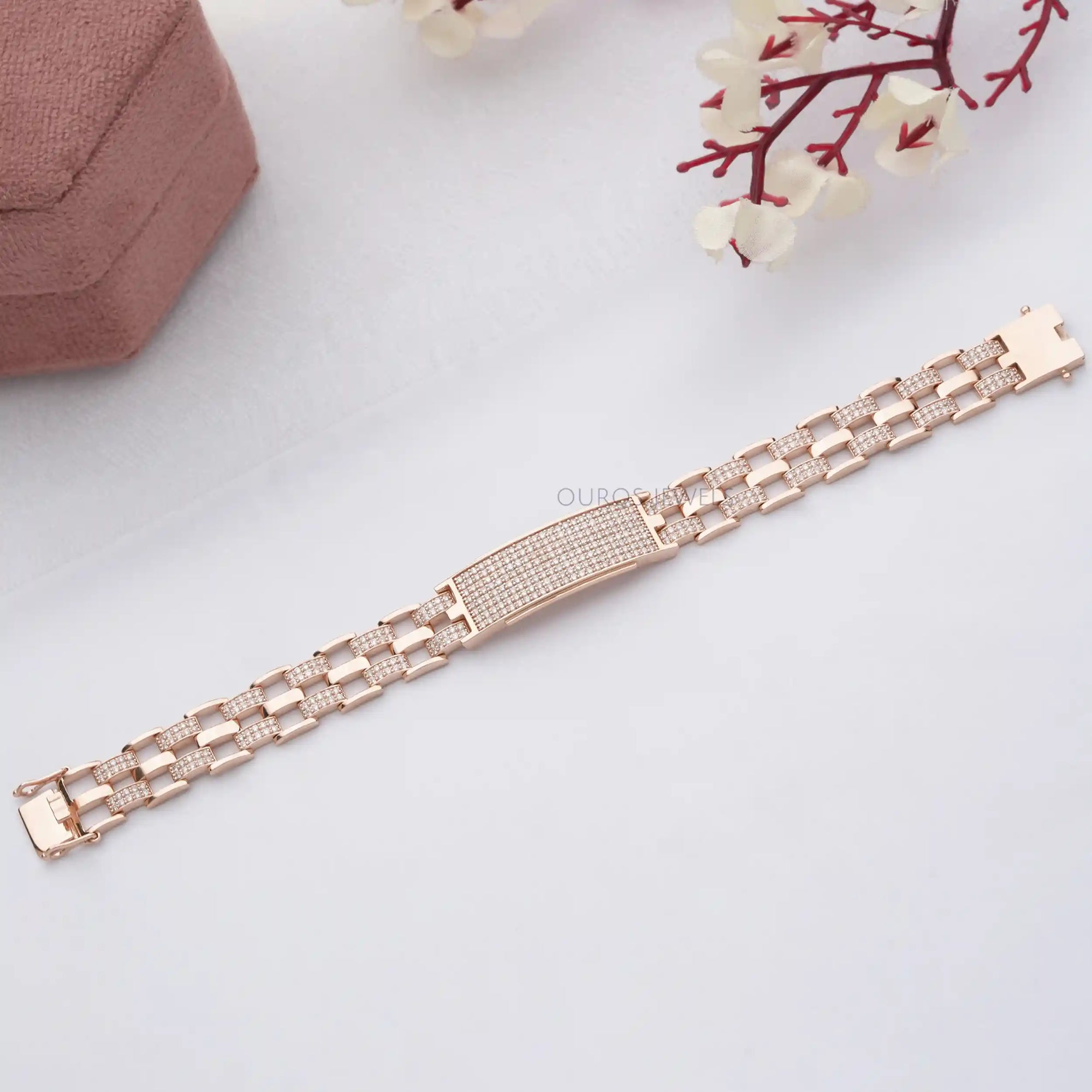 Charming Design Bracelet For Men's