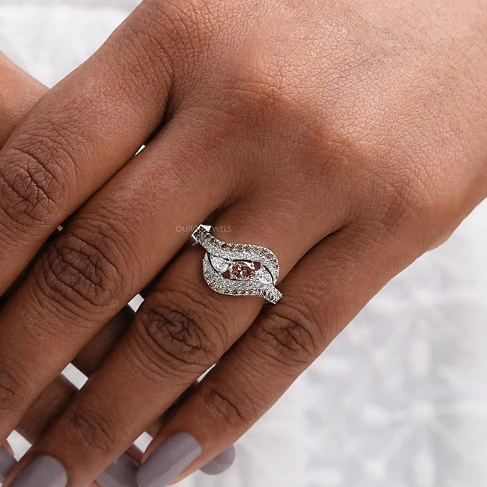 Bague à trois pierres avec diamants de laboratoire