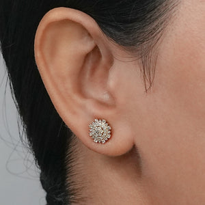 Boucles d'oreilles à tige avec diamants de laboratoire à taille ronde 