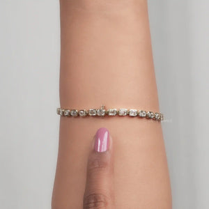 Bracelet de tennis avec diamants cultivés en laboratoire à taille criss et sertis clos