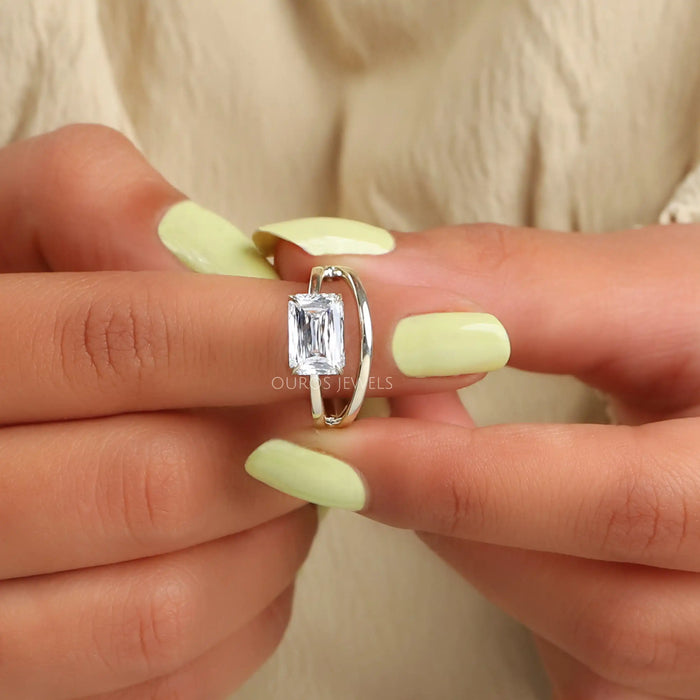 Bague solitaire avec diamant de laboratoire à coupe serrée