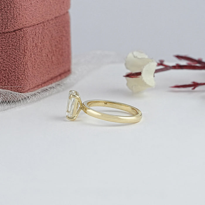 Bague solitaire en diamant de laboratoire à coupe croisée de 6,75 carats