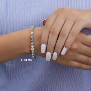 Bracelet de tennis avec diamants cultivés en laboratoire à taille ronde et sertis clos 