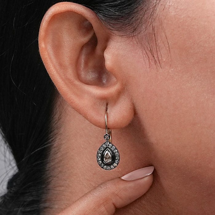 Boucles d'oreilles pendantes avec halo de diamants taille poire rose