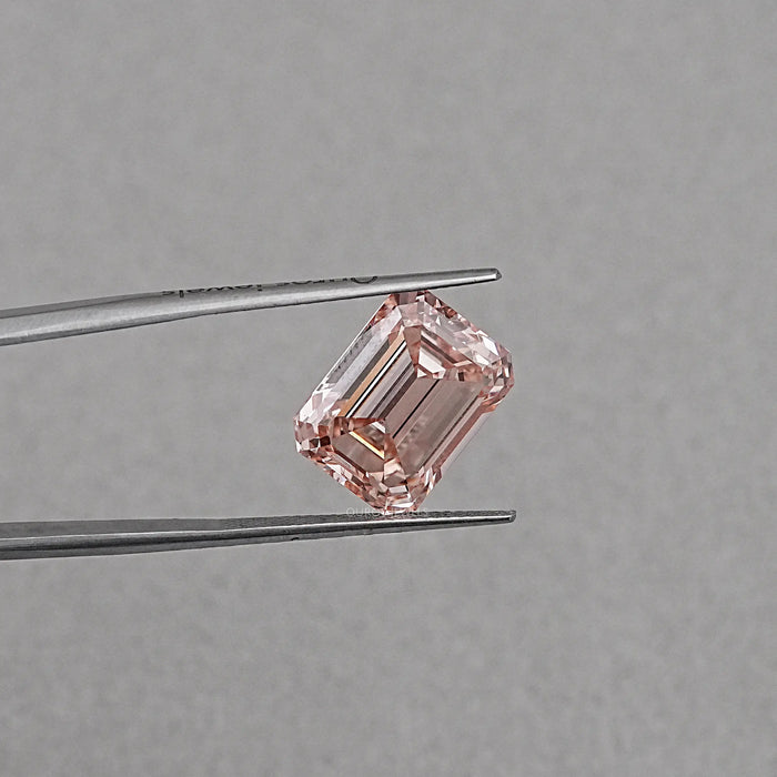 Diamant de laboratoire taille émeraude rose - 10,08 ct certifié