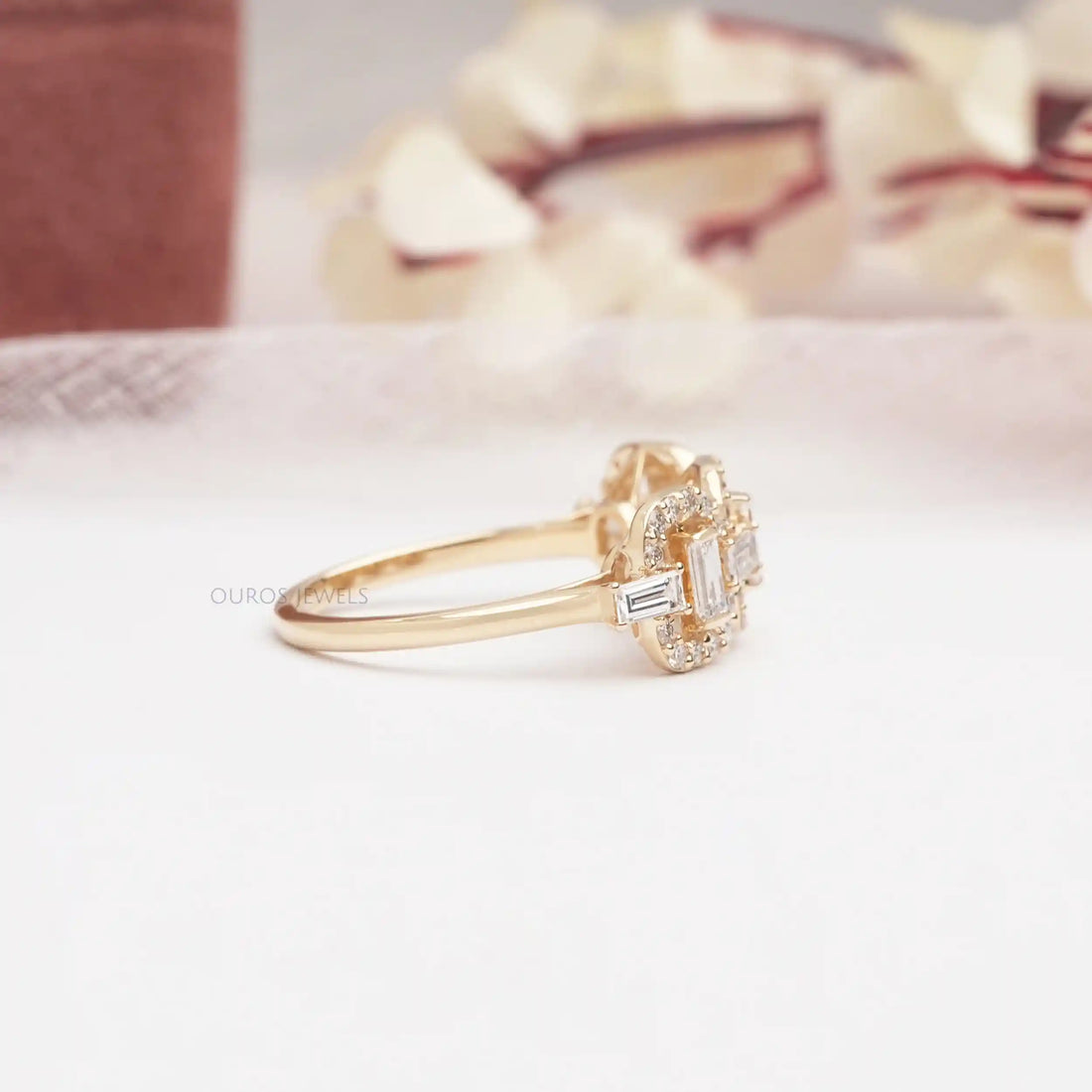 Baguette And Round Cut Lab Diamond Circle Chain Link Ring