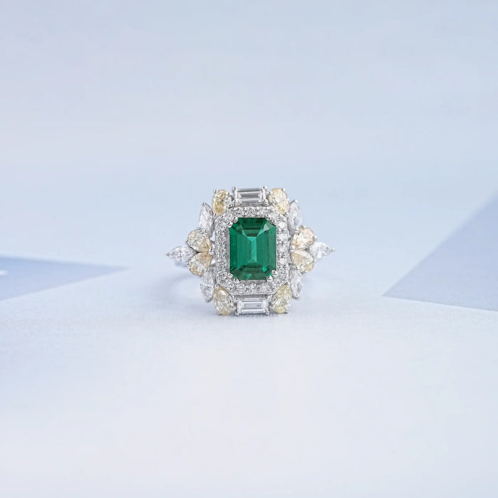 Bague de fiançailles avec diamant émeraude vert à double halo