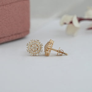 Boucles d'oreilles à tige avec diamants de laboratoire à taille ronde 