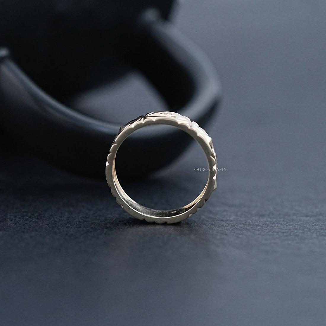 Engraving Men's Wedding Band With Diamond Ring