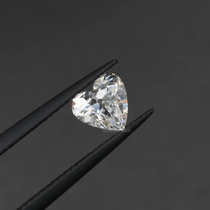  Heart Cut Lab Grown Diamond for creating romentic moments