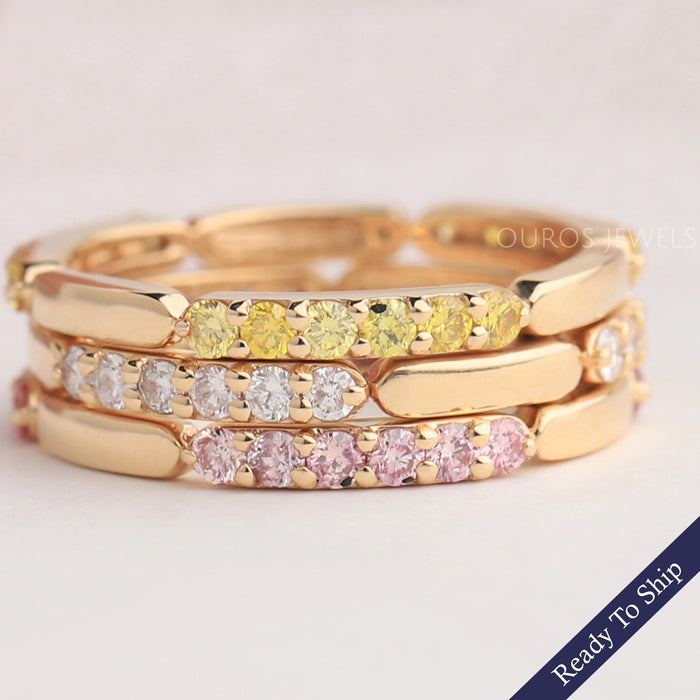 Alliance de mariage avec diamants de laboratoire taille ronde de couleur fantaisie