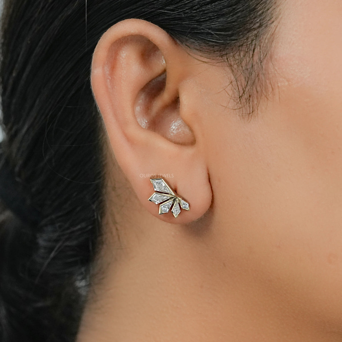 Boucles d'oreilles puces Trio à entourage de diamants taille rose