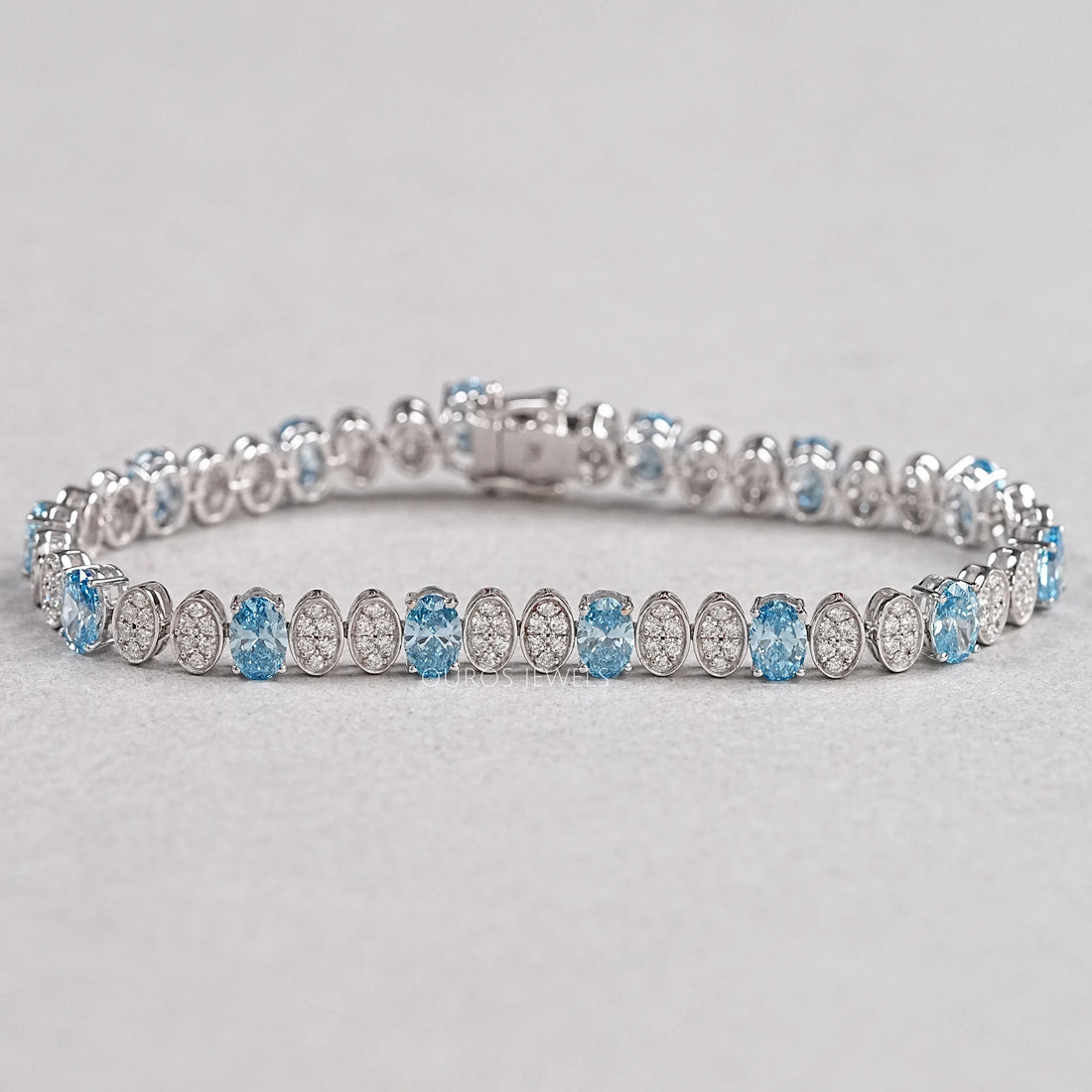 Alternating Blue Oval & Round Diamond Tennis Bracelet Bracelet
