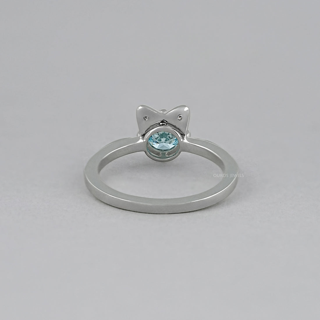 Fancy Blue Round Diamond Cat Ring Ring