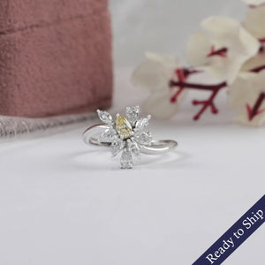 Bague fantaisie avec diamants taille poire et marquise jaune