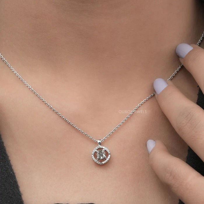 Pendentif Halo taille coussin fantaisie olive