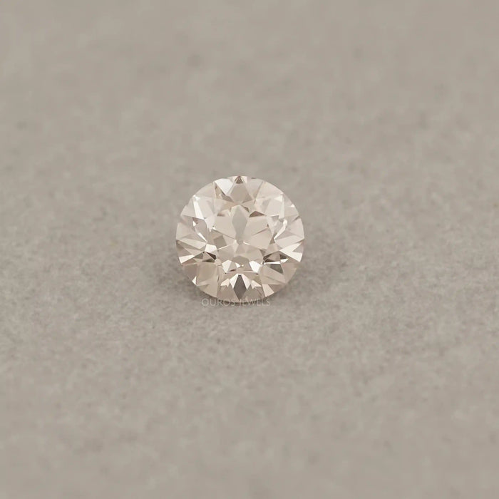 Diamant rond européen ancien à motif floral