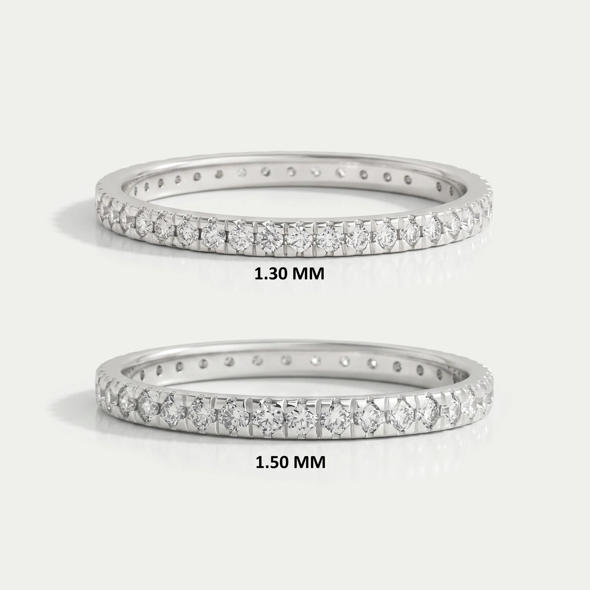 Alliance d'éternité avec diamants taillés en laboratoire