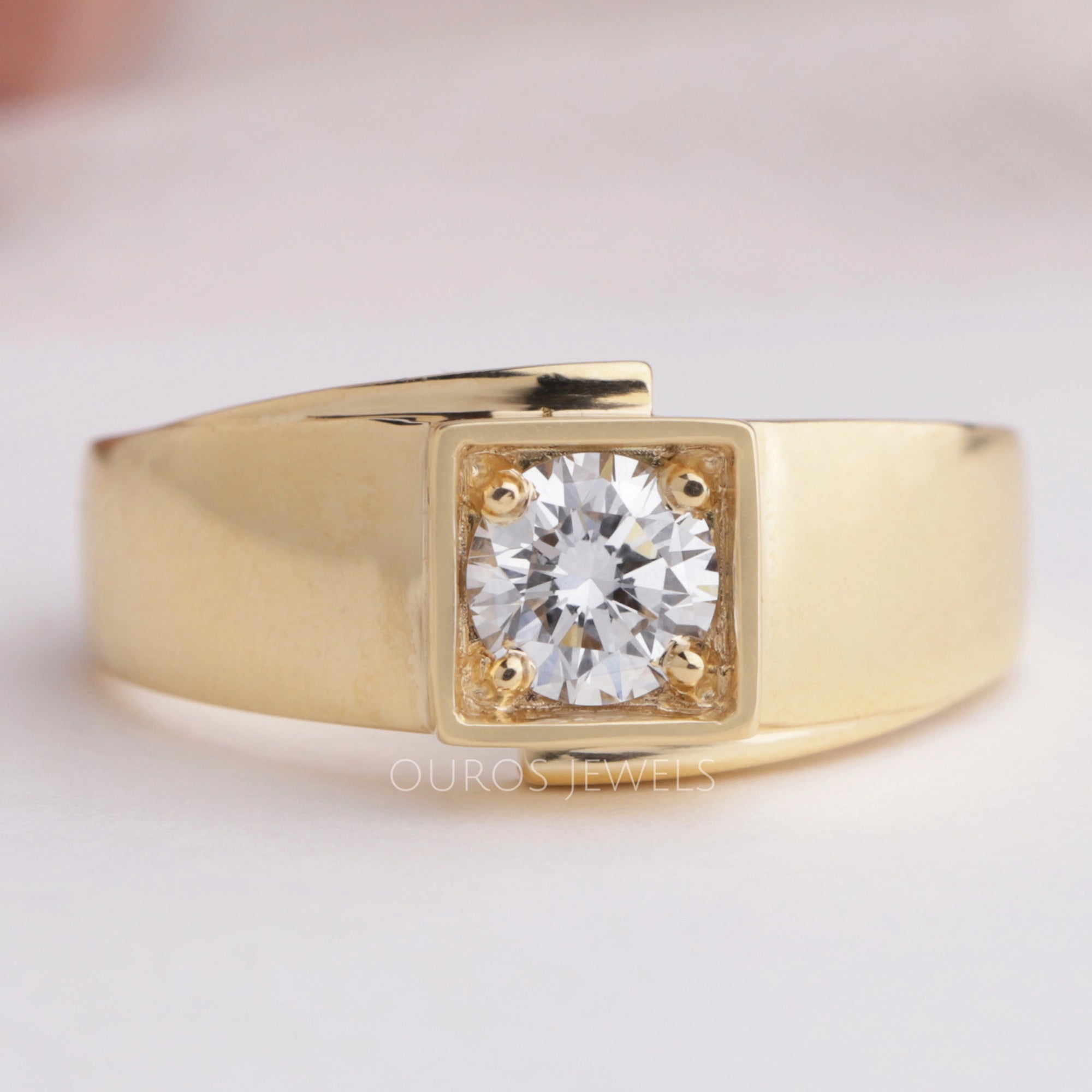 Round Cut Lab Grown Diamond Solitaire Wedding Men's Ring