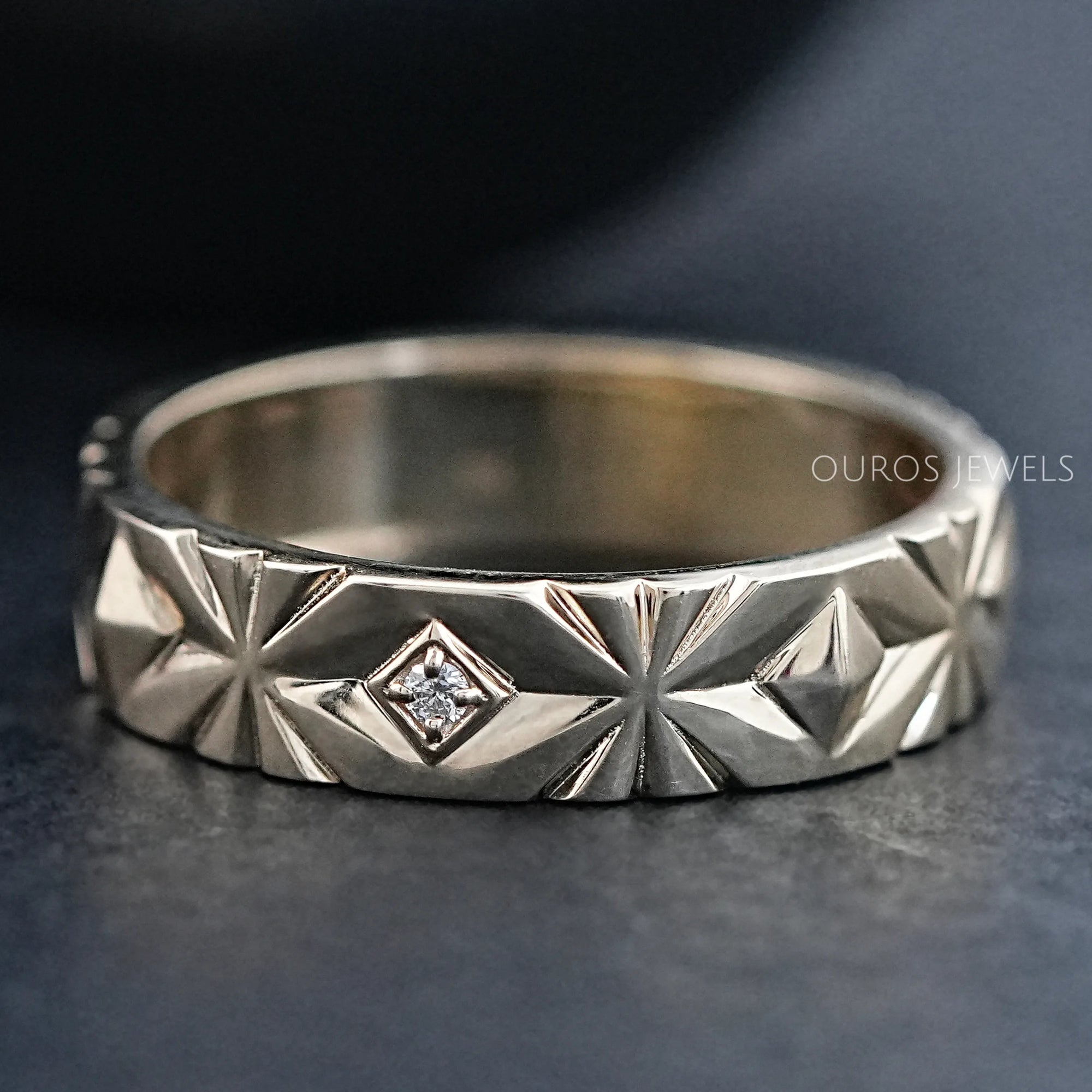 Engraving Men's Wedding Band With Diamond Ring