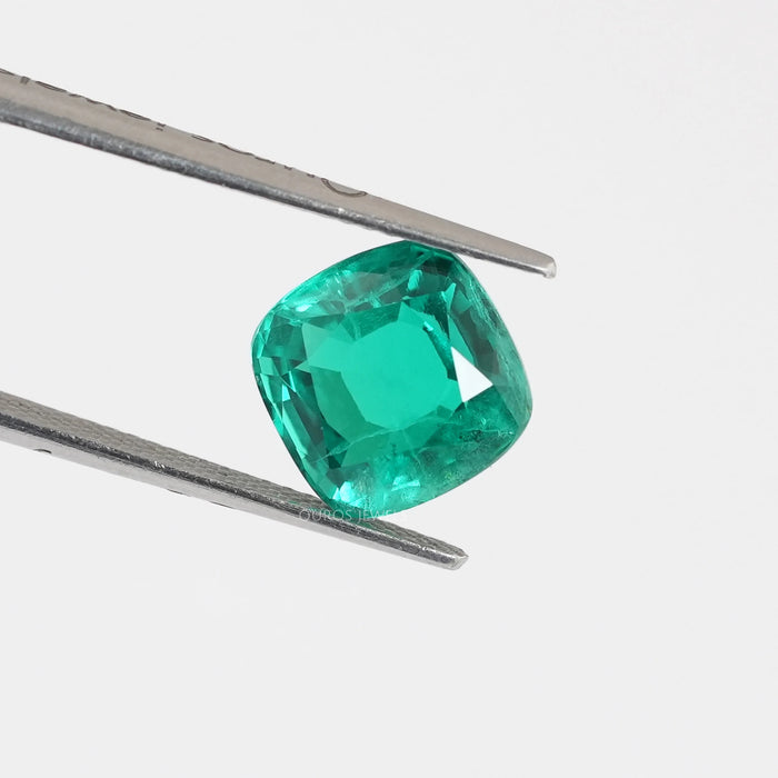 Cushion Shape Colombian Emerald Gemstone