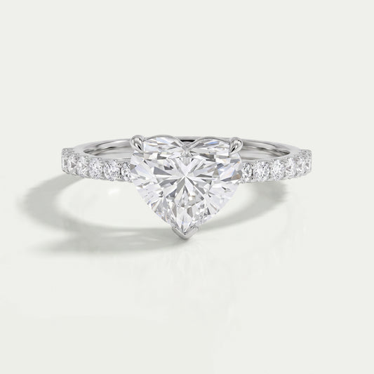 Bague de fiançailles avec solitaire en diamant en forme de cœur