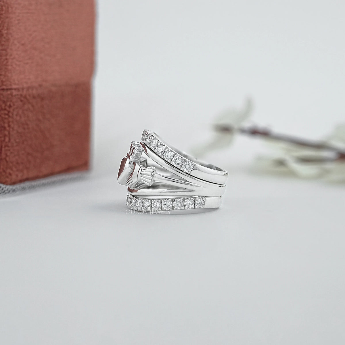 Heart Shape Crown Hands Lab Diamond Ring Set Ring