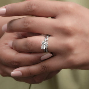 Bague en diamant en forme de cœur cultivée en laboratoire