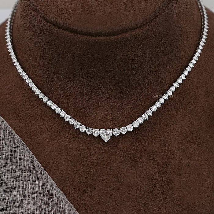 Collier tennis avec diamants ronds et cœurs de laboratoire