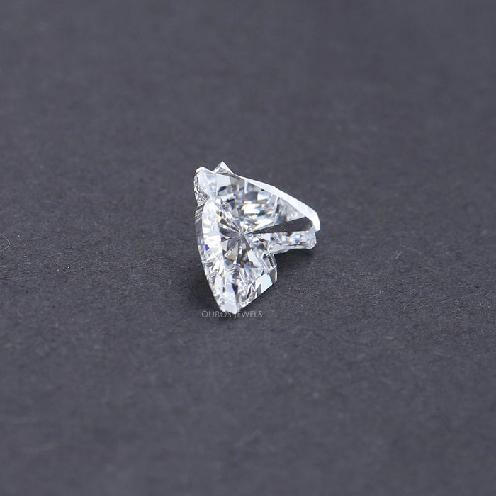 Diamant taillé en forme de tête de cheval unique