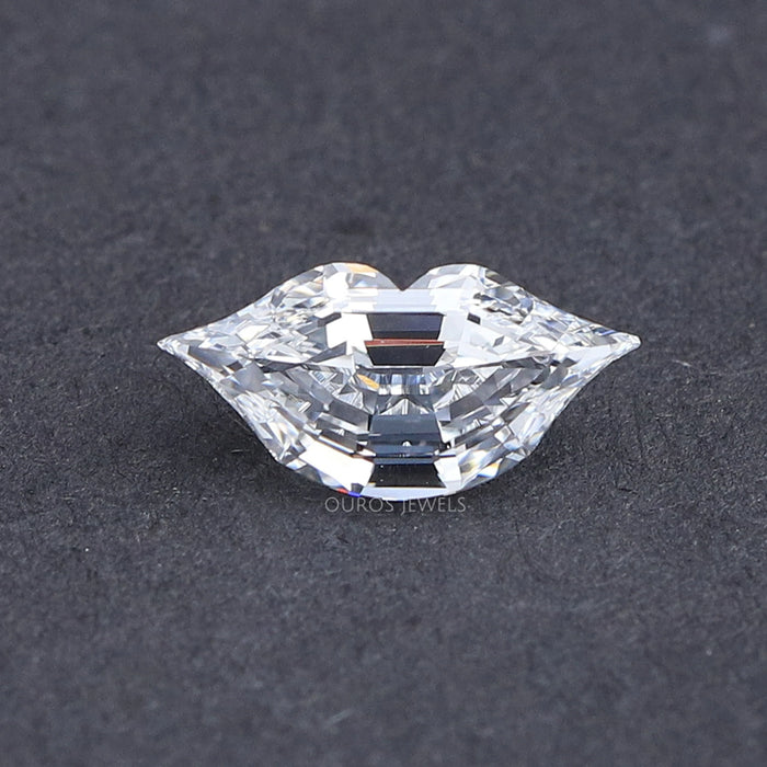 Diamant de laboratoire de 0,83 carat de forme antique taillé pour les lèvres